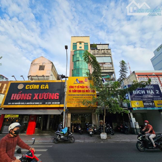 MT Nguyễn Trãi Quận 1 chỉ 384 triệu/m2 - 4,1 x 32m ( vuông vức ) ~ 600m2 sàn hạ gấp 50 tỷ