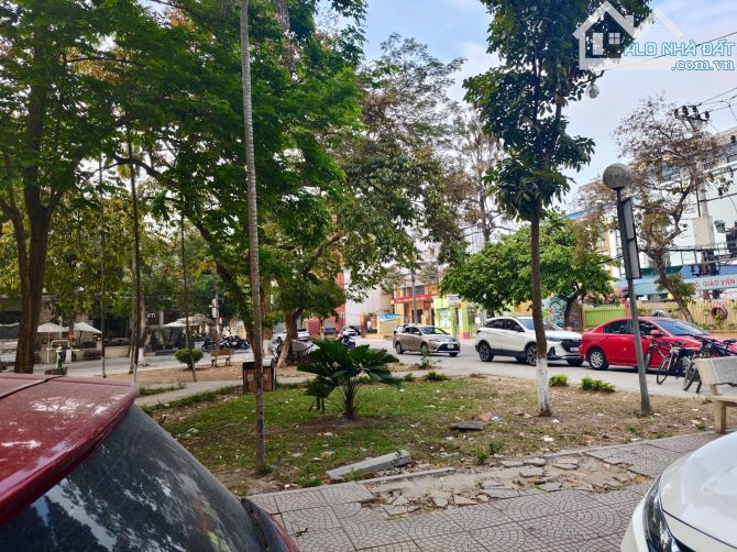 :!:!:!:!Bán nhà 3 Tầng làn 2 phố Nguyễn Gia Thiều , Nhìn Vườn Hoa Nguyễn Bỉnh  Quân