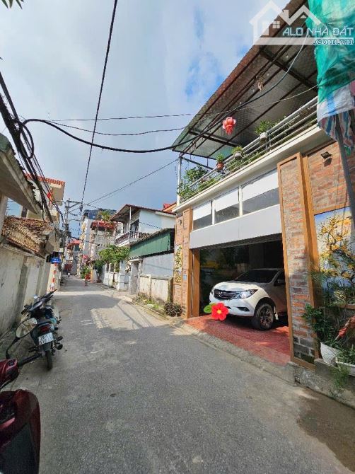 BÁN NHÀ KẺ TẠNH – GIANG BIÊN – SIÊU PHẨM VỊ TRÍ ĐẮC ĐỊA – NHÀ NỞ HẬU – ĐƯỜNG Ô TÔ TRÁNH –
