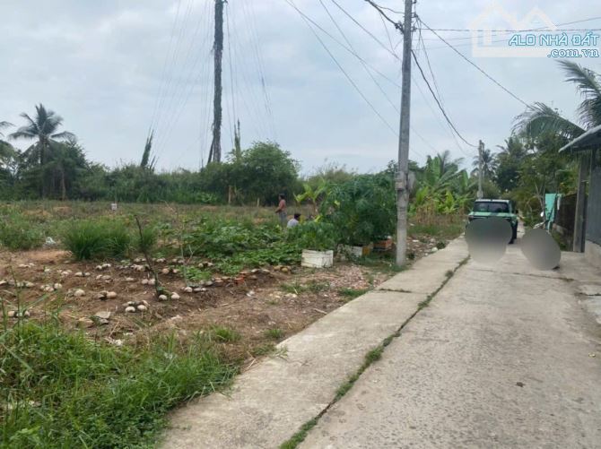 BÁN 2000M ĐẤT XÃ PHÚ AN HÒA GẦN CTY KHU CÔNG NGHIỆP GIAO LONG CHÂU THÀNH BẾN TRE