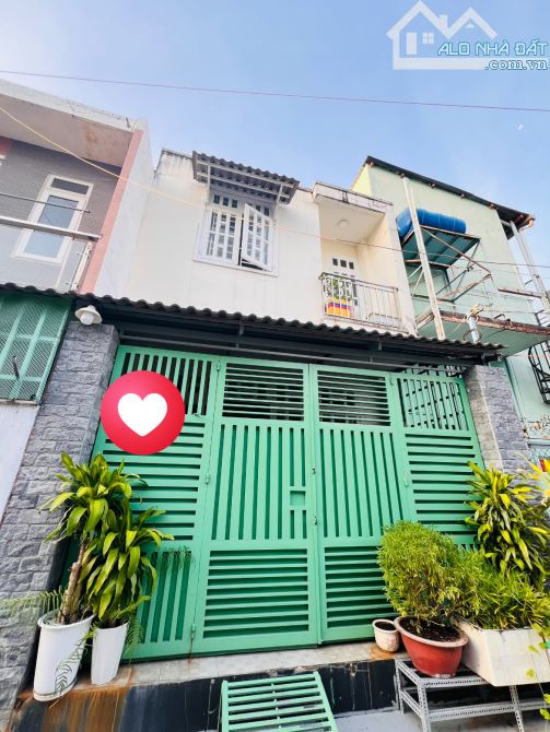 NHÀ NGANG 5M- SHR VUÔNG ĐẸP - KHÔNG NGẬP - GIÁ 6.X TY