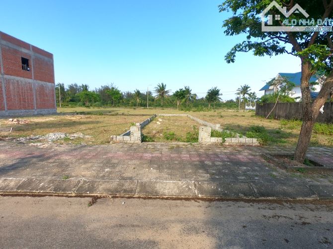 LÔ ĐẤT 100M2, ĐƯỜNG 7M5, GREEN CITY - ĐIỆN NGỌC, ĐỐI DIỆN CÔNG VIÊN, GIÁ 2.X TỶ.