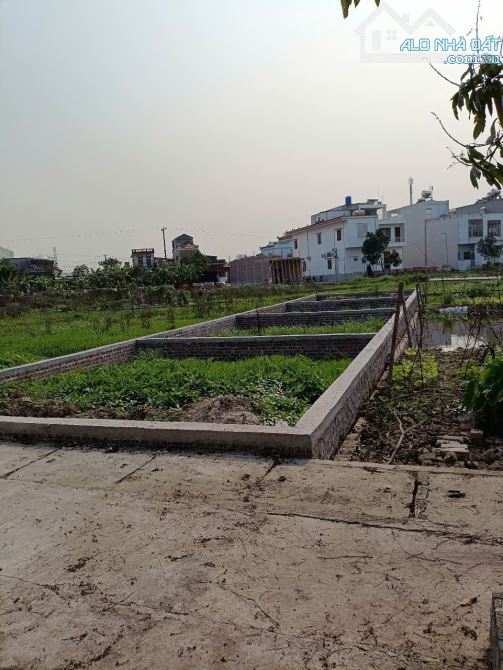Bán đất - Thôn Cộng Hoà - Đông Quang,đầu tư sinh lời,Vị trí đẹp,DT: 104m,Giá:1,35 tỉ