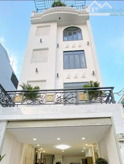 BÁN NHÀ MẶT TIỀN HUỲNH THỊ HAI Q12 - 5 TẦNG 65M2 ( 5M X 13M)