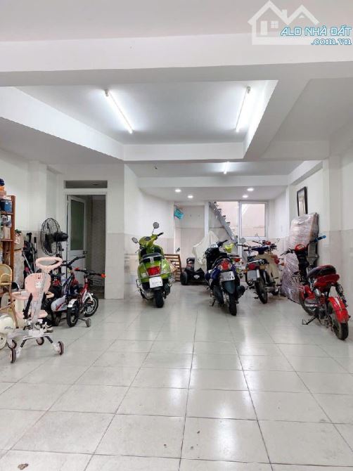 BIỆT THỰ MINI 56M2 5 TẦNG HẦM 4 LẦU - XE HƠI NGỦ - NGAY BV 175 - ĐH CÔNG NGHIỆP - CV GIA Đ - 11