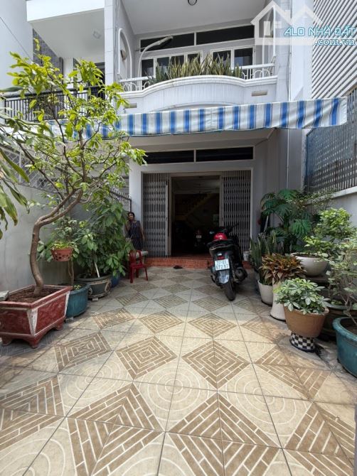 Mặt tiền kinh doanh 3 Tầng Gần 90m2(4*21) gần chợ An Nhơn Phường 6 - 1