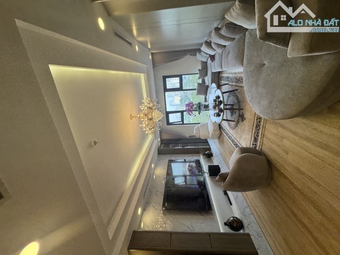 Bán căn hộ 3 ngủ 141m2, siêu rộng, tặng nội thất đẹp tại dự án Paragon 86 Duy Tân - 1