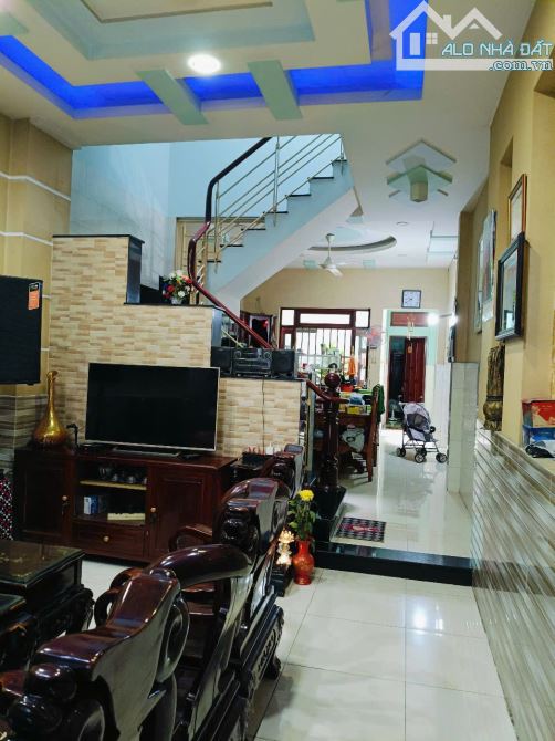 MẶT TIỀN 3 TẦNG ĐÚC NGUYỄN THỊ KIÊU TA QUẬN 12 GIÁ RẺ 9.99 TỶ - 1