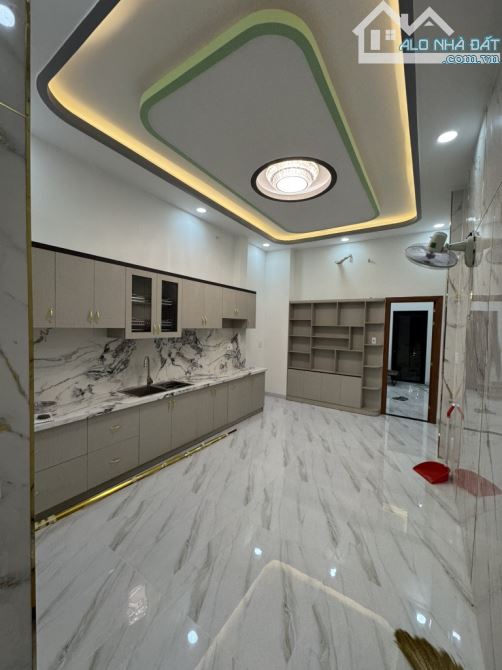 BÁN NHÀ MẶT TIỀN KHU TÊN LỬA - AEON BÌNH TÂN - 84M2 - 3 TẦNG - NHỈNH 9 TỈ - 1