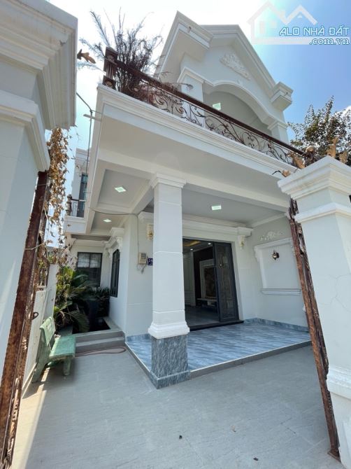 BÁN NHÀ 2 TẦNG - DT 90M² - CHỈ HƠN 4 TỶ - SỔ HỒNG RIÊNG - 1