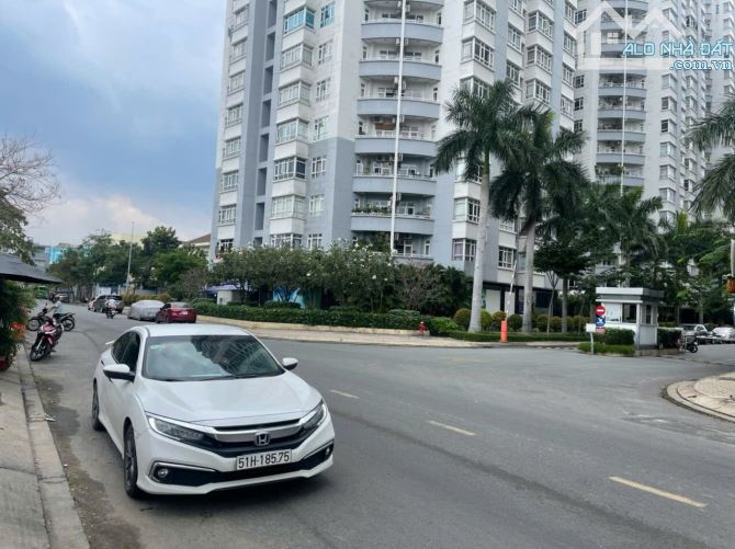 Bán đất 1009m2 sát MT Hậu Giang P.11 Q.6 - 1