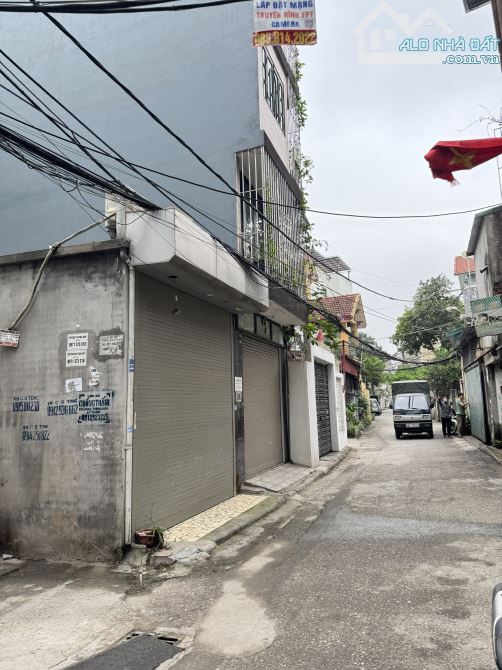 CHÍNH CHỦ  BÁN LÔ ĐẤT MẶT NGÕ THẠCH BÀN Ô TÔ 7 CHỖ QUAY ĐẦU DT43M2 -CHỈ NHỈNH 7 TỶ - - 1