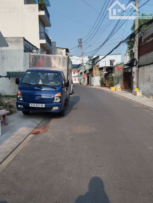 Bán nhà mới xây dựng mặt tiền đường lớn nhựa thông ĐT.Hóc môn.Dtsd :128m2. - 1