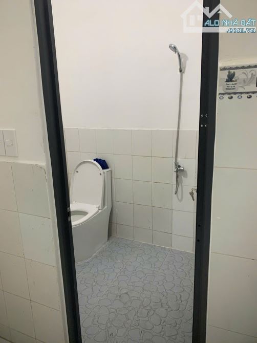 🔵 Cho thuê NNC Âu Dương Lân, Q8. (3.3x17m) 2lầu, 3PN mới đẹp, 11tr5 - 1