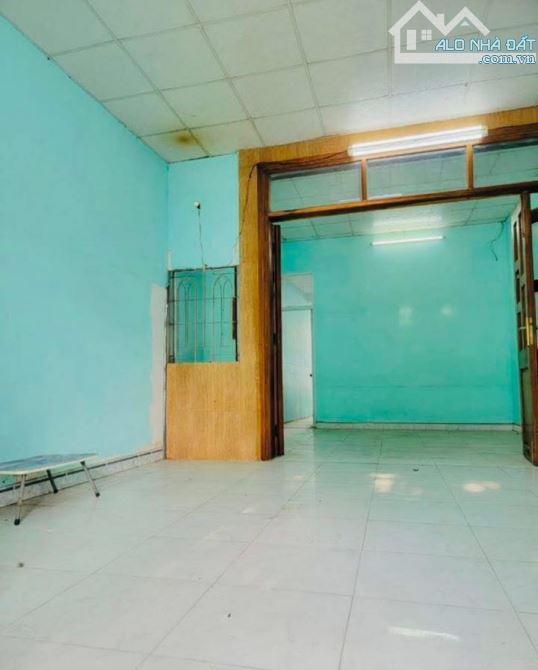 BÁN ĐẤT TẶNG NHÀ MẶT TIỀN TRƯỜNG CHINH — GIÁ TỐT - 1