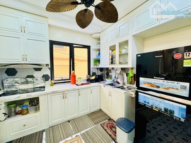 Bán Nhanh Nhà Đẹp Dân Xây Nguyễn Văn Cừ 4 Tầng - 2 Thoáng - Mt Khủng 9m - TL Sâu - 1