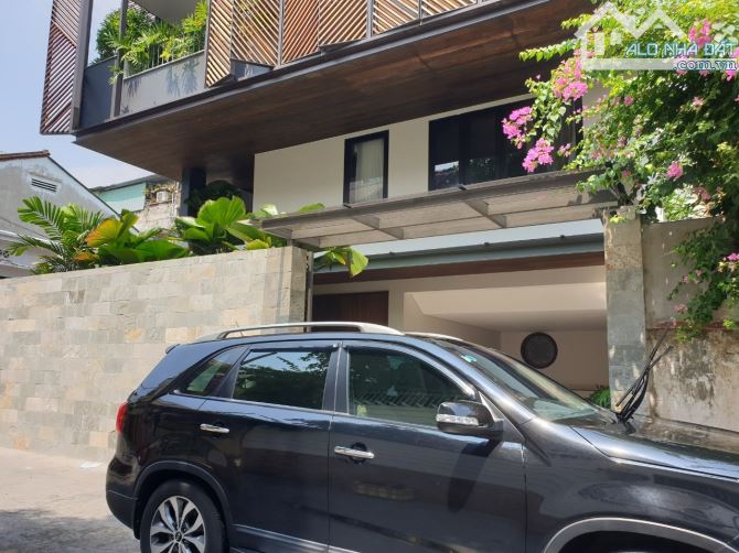 Biệt Thự hiện đại, sang trọng hẻm VIP 38 Trần Khắc Chân, Quận 1 - 13x20M, Hầm 4 Lầu Hồ bơi - 1