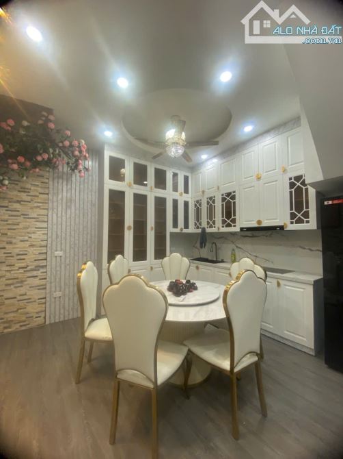 Bán nhà Phân lô Trường Chinh, 50m2, 5 Tầng, Tặng Full nội thất giá 13.65 Tỷ (CTL) - 1