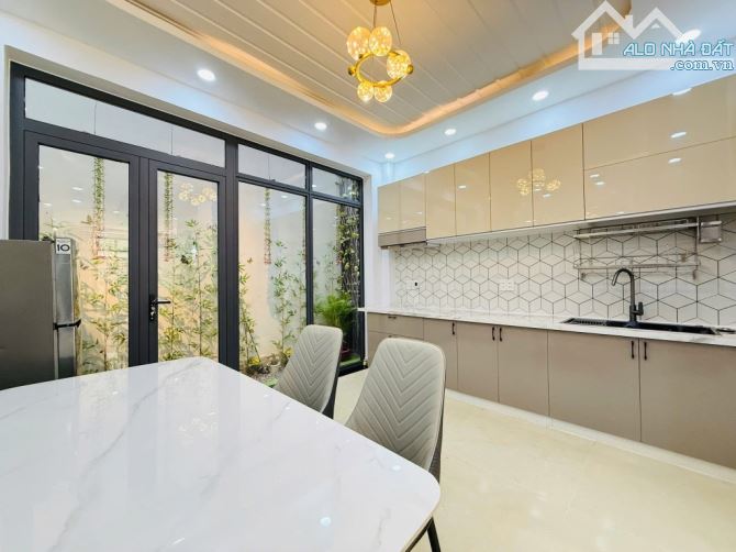 40m2 - 3 tầng BTCT - Lô Góc - Xe Hơi Ngủ Trong Nhà - không lộ giới- Nguyễn Thượng Hiền - B - 1