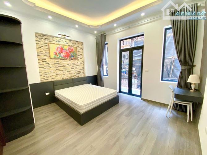 Hồ Tùng Mậu - Vị Trí Trung Tâm - Ngõ Thông - Rộng - 3 Gác Tránh Xe Máy - 39m2 - 7.1 Tỷ - 1