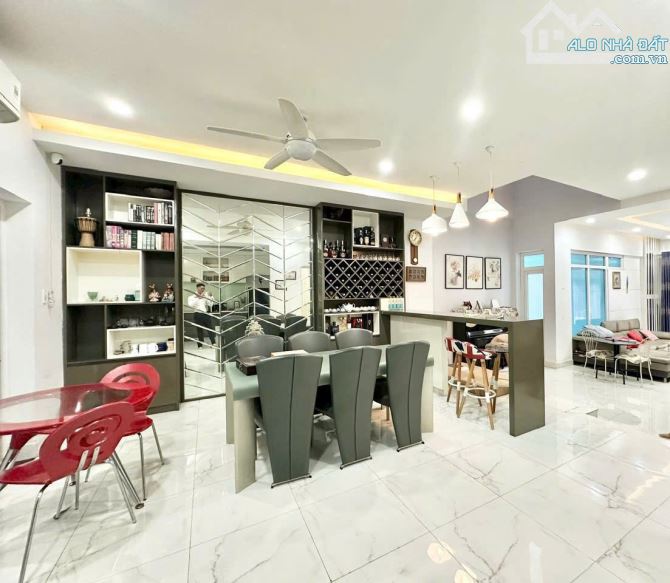 BÁN biệt thự 1T2L đầy đủ nội thất cao cấp trung tâm Biên Hòa. P. Thống Nhất. Giá 19 tỷ. - 1