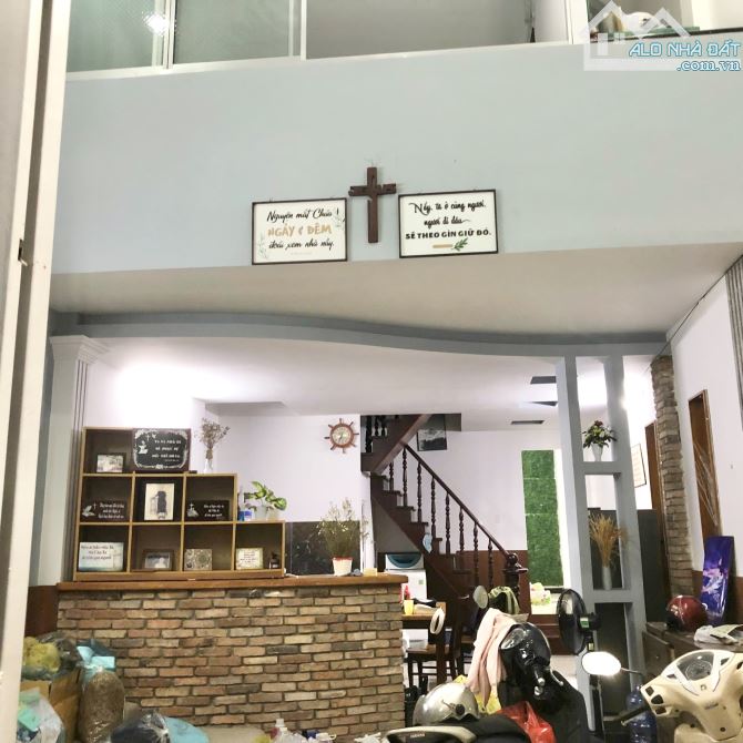 Nhà trung tâm lái thiêu có 3 phòng ngủ sổ hồng riêng bao sang tên. - 1
