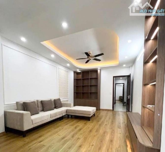 BÁN NHÀ HOÀNG NHƯ TIẾP DT44M2, MT4M, 5 TẦNG, Ô TÔ 20M. - 1