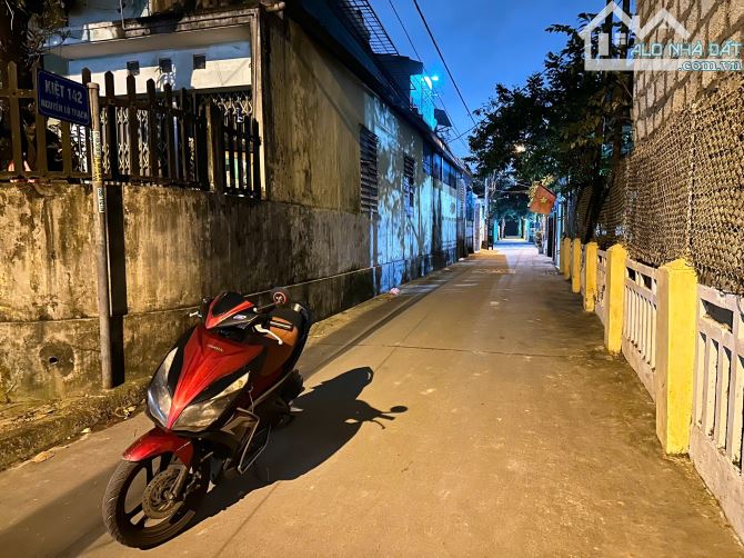 Bán Đất kiệt 142 Nguyễn Lộ Trạch, Phường Xuân Phú đường xe hơi tránh nhau đẳng cấp - 1