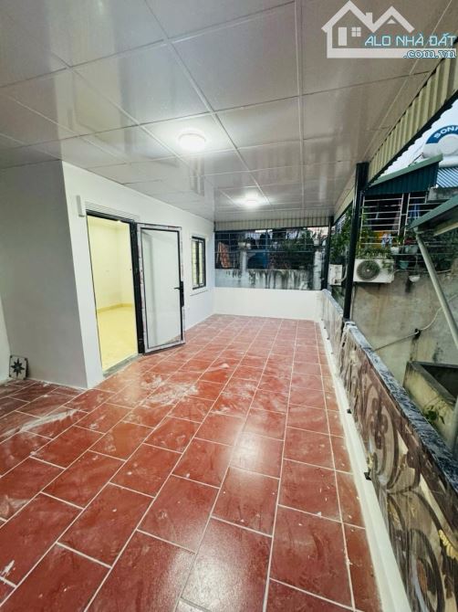 SIÊU PHẨM ĐỘI CẤN BA ĐÌNH 11Tỷ 45m 4Tầng 3 MẶT THOÁNG SỔ VUÔNG ĐẸP NHÀ GẦN PHỐ DÂN TRÍ CAO - 1