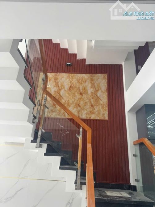 BÁN NHÀ MỚI - PHONG CÁCH TÂN CỔ ĐIỂN - NGAY NGÃ TƯ GÒ MÂY  GIÁ 6.1 TỶ TL - 13