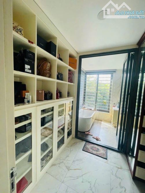 Biệt Thự 12x20m 3 lầu Khu Tân Quy Đông Phường Tân Phong Quận 7 - 2