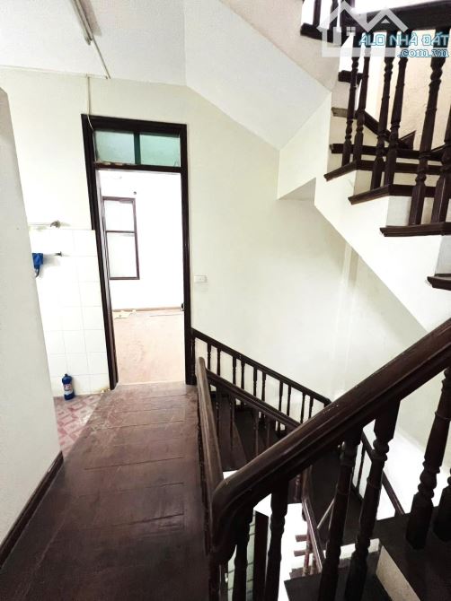 Bán nhà Phùng Chí Kiên Cầu Giấy. Sổ A4 56m, 4 tầng 4 ngủ MT4m Giá 20 tỷ Ngõ Ô tô vào nhà - 2