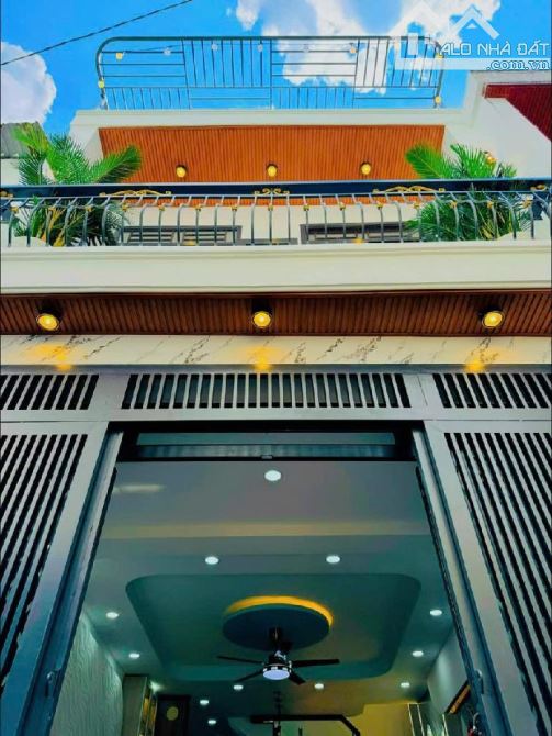 Gò Vấp-Nhà mới tinh , 40m2 (4x10), 2 tầng BTCT, tặng nội thất sang trọng, giá chỉ hơn 4 Tỷ - 2