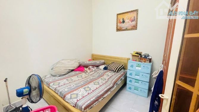 "BÁN ĐẤT TẶNG NHÀ PHỐ ĐẸP -TRẦN THỊ DIỆU   Trần Thị Diệu  - PHƯỚC LONG B -  Q9,Diện tích: - 2