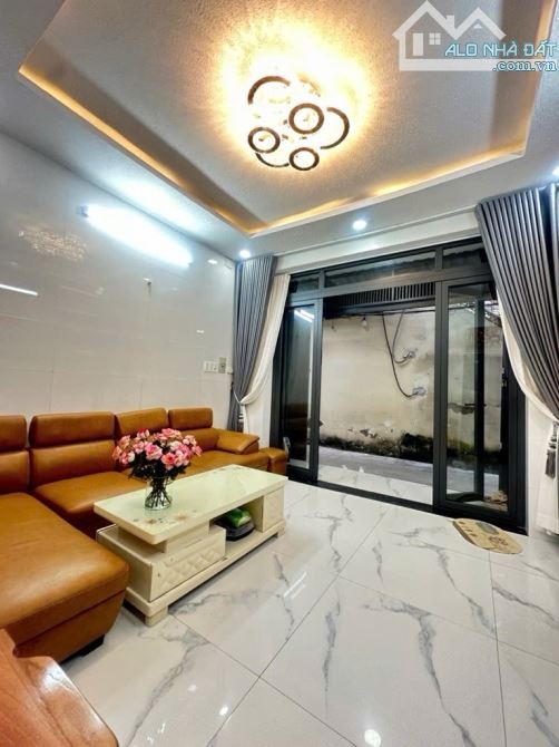 Gò Vấp-Cần Bán nhà phố xinh, 47m2, 2 tầng, tăng toàn bộ nôi thất, giá chỉ 4.5 tỷ - 2