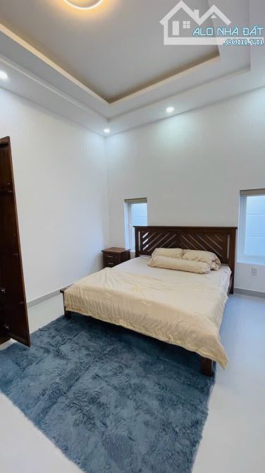 Bán căn nhà nghỉ dưỡng mặt tiền đường Nguyễn Huệ- Đất Đỏ- BRVT  Diện tích: 8x35 (280m2- 1 - 2
