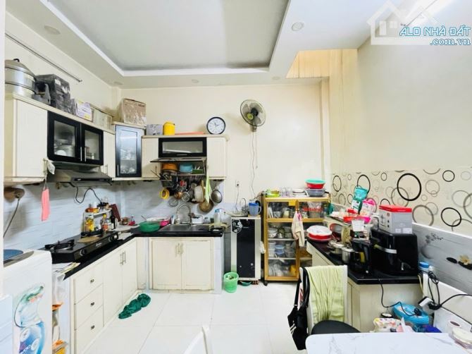 Cần Bán nhà xinh Gò Vấp, 50m2, 2 tầng BTCT, sổ đẹp vuông vức, gần ĐH CN 4 II, giá 4.55 Tỷ - 2