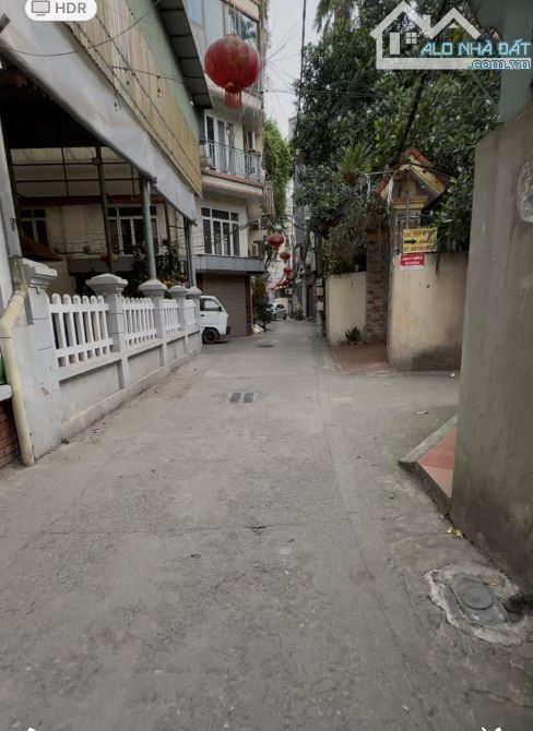BÁN LÔ ĐẤT ĐẸP PHỐ NGỌC THỤY – CHỈ HƠN 100 TRIỆU/M2 – MẶT NGÕ Ô TÔ 7 CHỖ VÀO TẬN NHÀ - 2