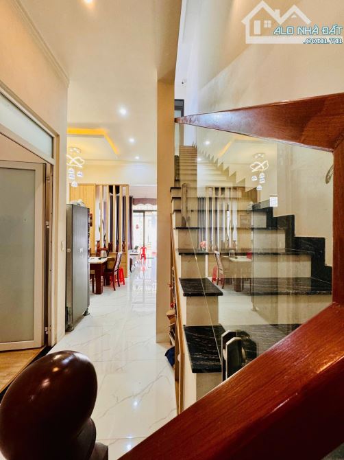 BÁN CĂN NHÀ 01 TRỆT 01 LẦU HẺM 179 ĐỒNG KHỞI DT 6.1x18.5M GIÁ 4.1 TỶ - 2
