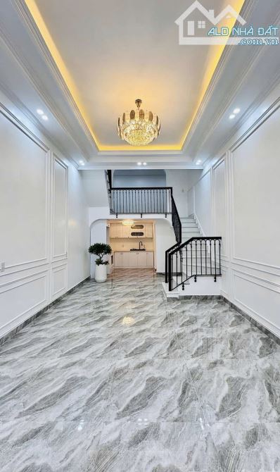 Bán nhà 3 tầng tại Trần nguyên Hãn, Lê Chân, 40m2, giá 2,99tỷ - 2