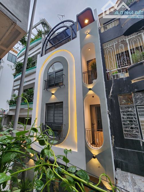 Bán nhà CHDV 150m2 7x22m Phan Xích Long 7 tầng hầm thang máy 2 tỷ/năm đầu tư chỉ 20 tỷ - 2