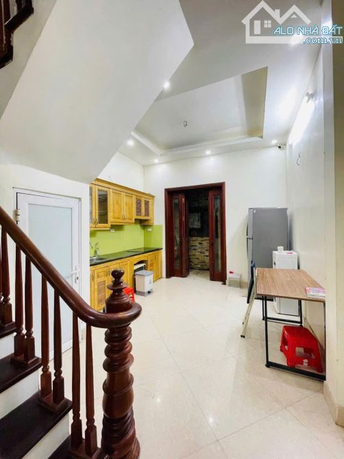 Bán nhà Đình Đông, 3 thoáng, 3 gác phi, 47m2 x 5T, MT 4.5m - 10.8 tỷ - 2