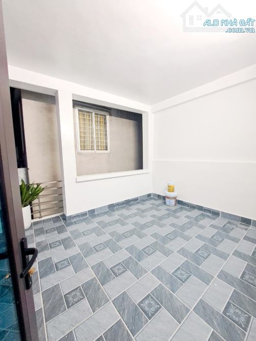 Bán nhà Kim Giang 2 thoáng hàng xóm KDT Đại Kim mới gần ô tô - 2