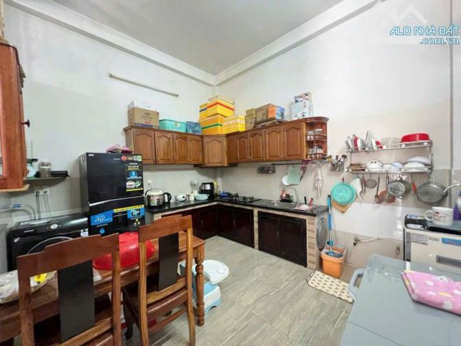 🏡 BÁN NHÀ ĐẸP – HẺM XE HƠI – GẦN MẶT TIỀN NGUYỄN THỊ BÚP, Q.12 💰 CHỈ 4.2 TỶ CÓ TL - 2