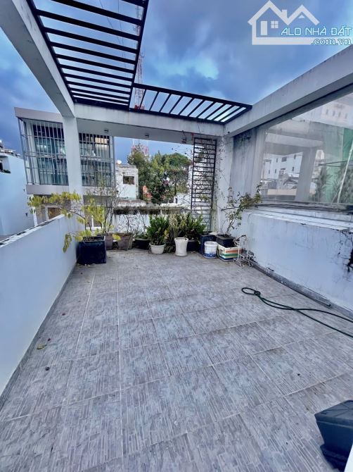 Bán nhà 4 tầng gần Hà Đô Centrosa Quận 10 – 4x13m vuông vức – Hẻm xe hơi – 5PN – Sổ - 2