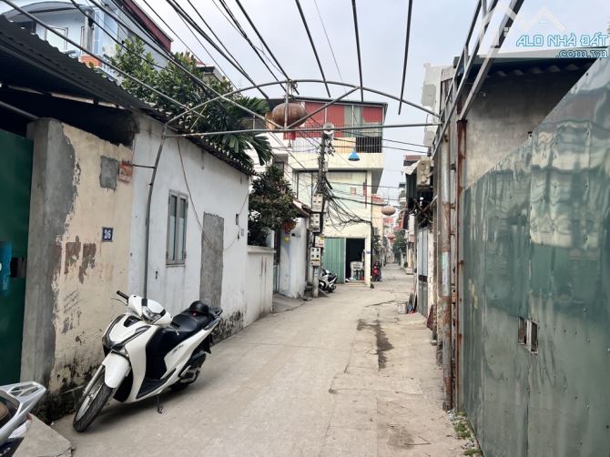 Bán  gấp đất Đông Mỹ - Ngũ Hiệp ô tô  7 chỗ vào đất 80 m giá 5,85tỷ - 2