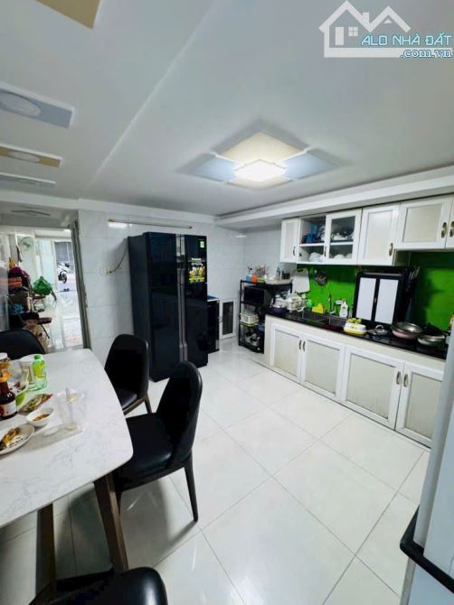 NGAI VÀNG ! NHÀ BÁN 2 MẶT TIỀN ĐƯỜNG SỐ 4 VÀ SỐ 6 P11 Q6 (4X18) LỬNG 4 TẦNG. CHỈ 13,8 TỶ - 2