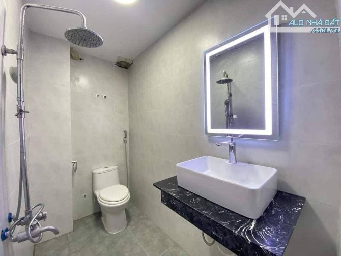 BÁN NHÀ BỒ ĐỀ 35M2, MT5M, 6 TẦNG, Ô TÔ 30M, LÔ GÓC - 1
