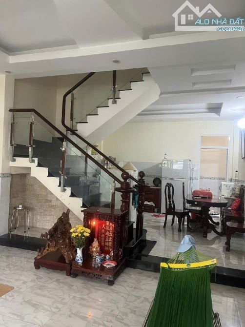 NHÀ NGANG 5M- SHR VUÔNG ĐẸP - KHÔNG NGẬP - GIÁ 6.X TY - 2