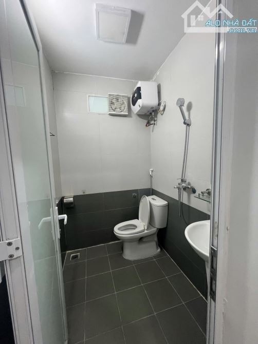BÁN NHANH NHÀ NGÕ 68 TRUNG KÍNH 80m 5 tầng ô tô kinh doanh đỉnh 32 tỷ rất ít nhà bán - 2